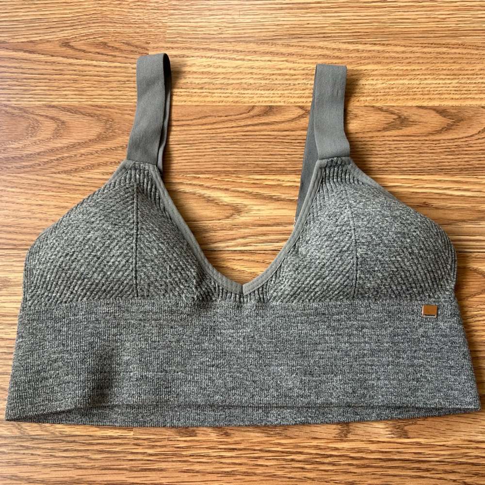 Danskin Intimates Seamless Bralette Ribbed Sports Bra Gray womens medium